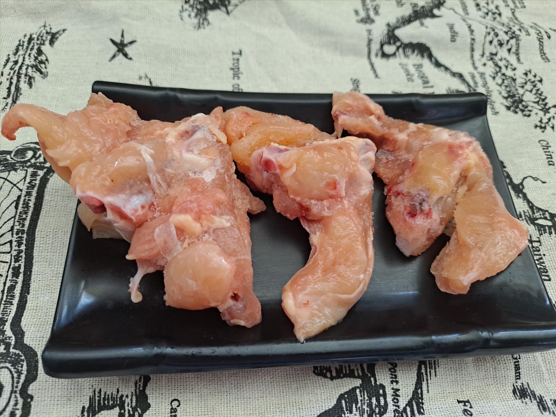 三角骨