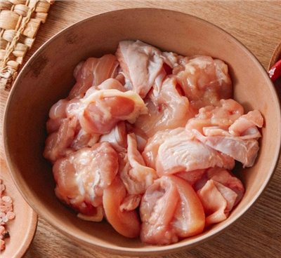 無骨雞腿肉丁